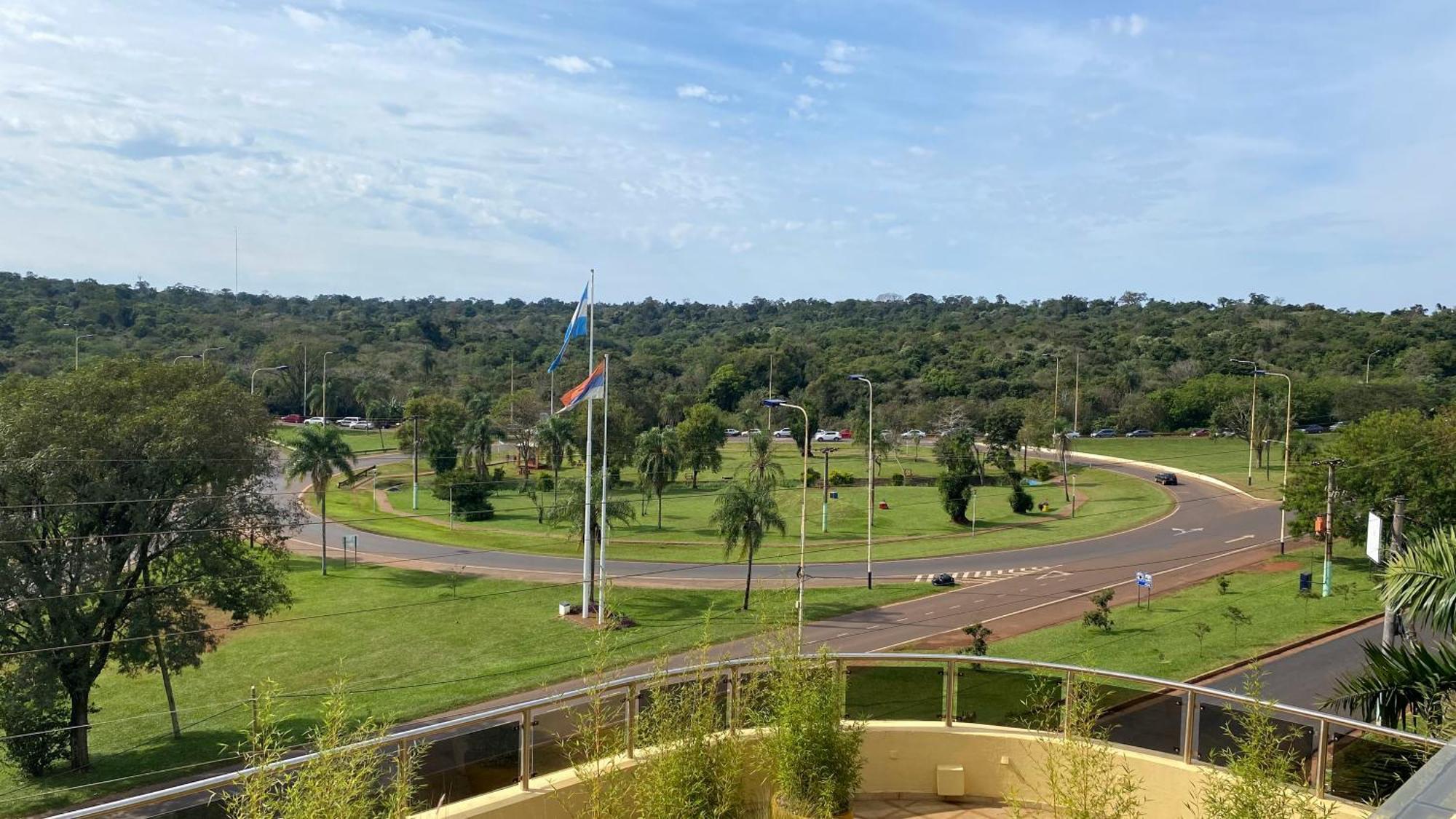 Grand Crucero Hotel Puerto Iguazu Exterior photo